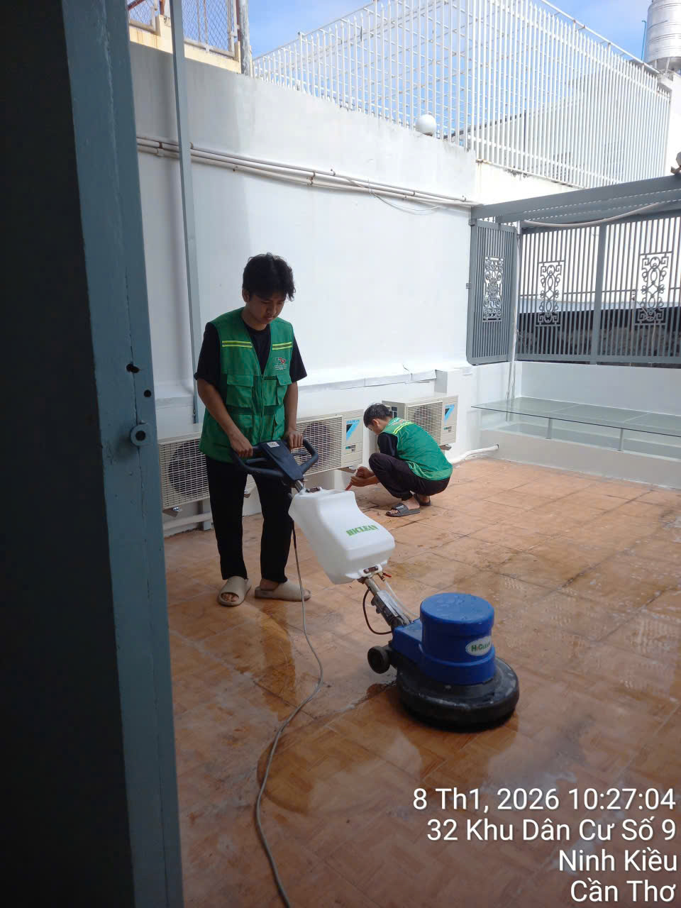 Chà sàn sân thượng tại Ninh Kiều, Cần Thơ